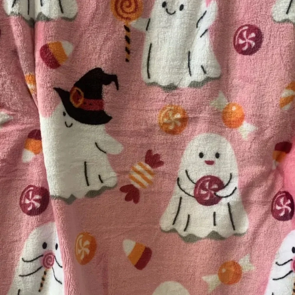 Pink Halloween Ghost Blanket